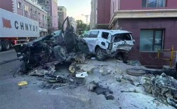 国产轿车市区狂飙失控，时速飙至240km/h，发动机被撞飞标题生成
