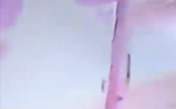 印度男童触碰高压线瞬间全身起火，恐怖一幕警告安全至上