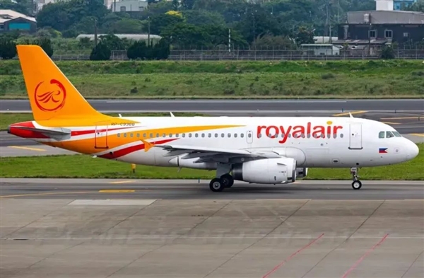 飞机起飞惊现空座,170人未登机,机舱空荡荡-图2 飞机起飞惊现空座,170人未登机,机舱空荡荡-图2