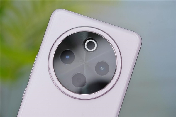 vivo Y300 Pro+强大7300mAh电池手机图赏-图10