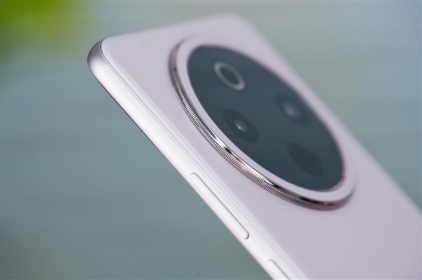 vivo Y300 Pro+强大7300mAh电池手机图赏-图11