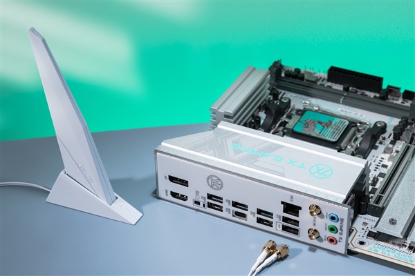 华硕B650E天选主板Zen 5次元利器,颜值与性能并存的天选颜力之选-图5 华硕B650E天选主板Zen 5次元利器,颜值与性能并存的天选颜力之选-图5