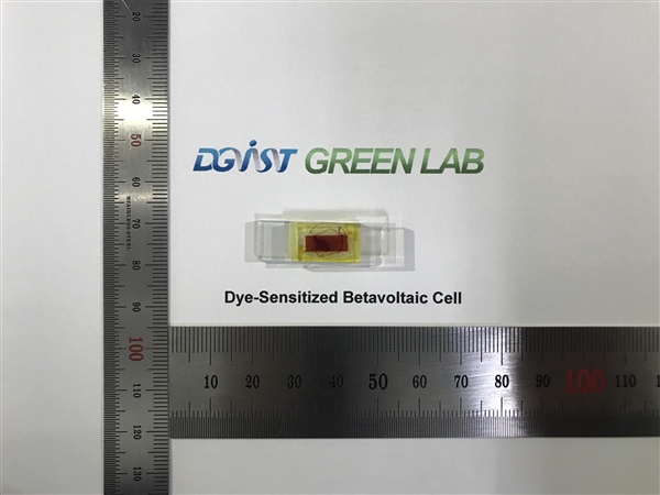 科学家展示新型核电池,超长续航,一次充电可维持数十年-图1 科学家展示新型核电池,超长续航,一次充电可维持数十年-图1