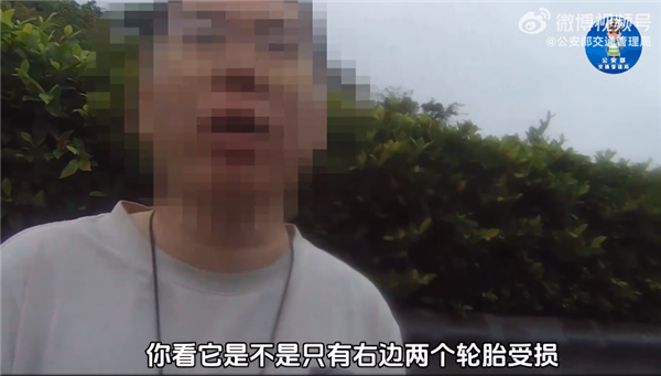 高速飙车失控撞车,男子火花四溅惊险瞬间,仅轮胎受损-图3 高速飙车失控撞车,男子火花四溅惊险瞬间,仅轮胎受损-图3