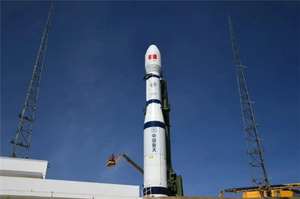 我国成功发射天平三号A星与02星，地面雷达设备标校与RCS测量任务卫星-图1