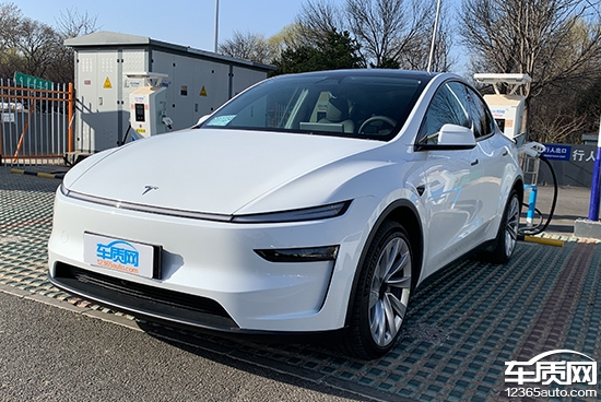 特斯拉Model Y 2025款日常实用性全面解析-图79 特斯拉Model Y 2025款日常实用性全面解析-图79