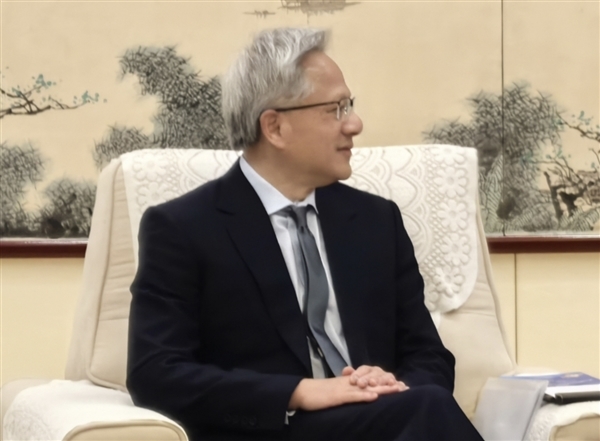 NVIDIA绕开美国禁令,中国特供AI芯片新品六月亮相,三十年重要决策!-图1 NVIDIA绕开美国禁令,中国特供AI芯片新品六月亮相,三十年重要决策!-图1