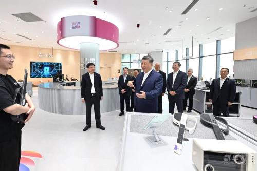 科技赋能发展,Z·Pilot AI黑科技体验店亮相新闻联播-图1 科技赋能发展,Z·Pilot AI黑科技体验店亮相新闻联播-图1