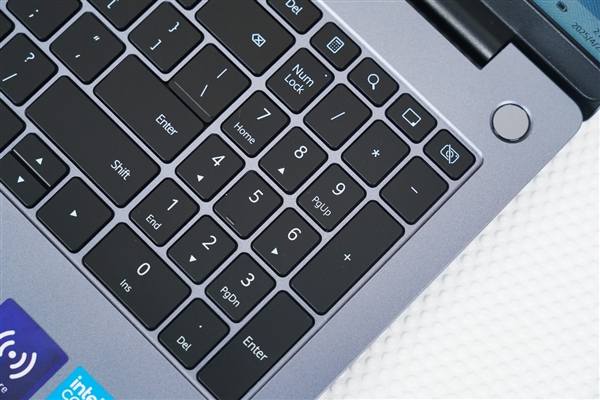 Hi MateBook D 16实测分享,超越预期的全能大屏笔记本体验-图3 Hi MateBook D 16实测分享,超越预期的全能大屏笔记本体验-图3