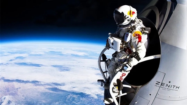 太空跳伞挑战,从39公里高空跃下突破音障的壮举-图1 太空跳伞挑战,从39公里高空跃下突破音障的壮举-图1