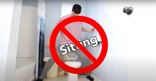 男子坚持特殊作息模式,一天只站不坐八小时,五天身体惊人变化-图1 男子坚持特殊作息模式,一天只站不坐八小时,五天身体惊人变化-图1