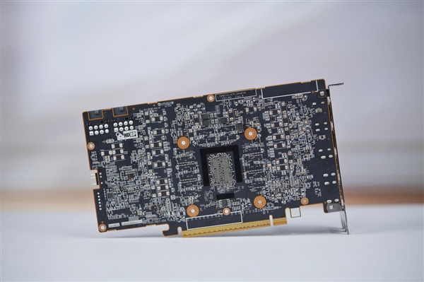 蓝宝石RX 9070超越RTX 5060 Ti，全新GRE GAMING OC 12GB DUAL显卡图赏亮相！-图21