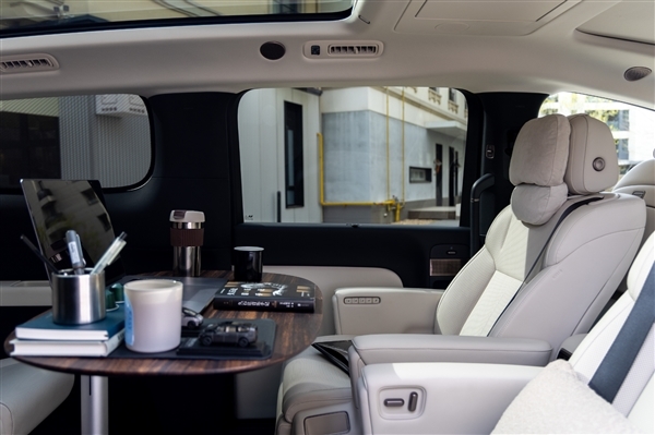 揭秘李想口中的理想最高配，行业标准下的‘Home’追求-图5